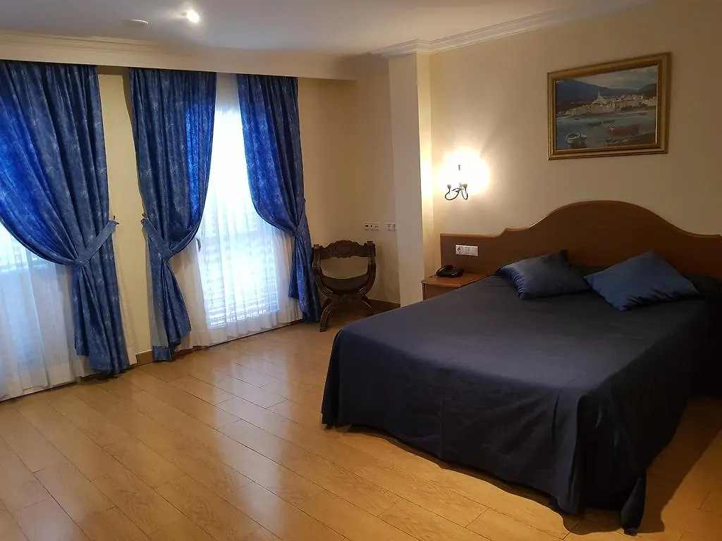 Hotel Portofino Empuriabrava 0*,